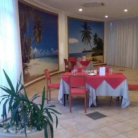 密涅瓦酒店 酒店 3*