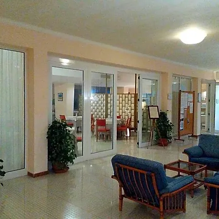 Minerva Hotel 3*