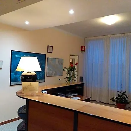 Minerva Hotel 3*