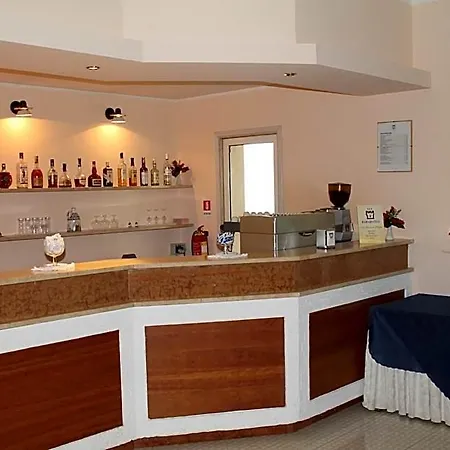 Minerva Hotel 3*