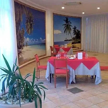 密涅瓦酒店 酒店